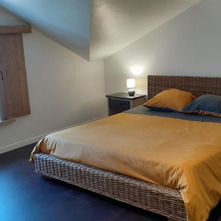 La Rochette  Grande Chambre D'Hote Les Chats-Pitres Bed & Breakfast エクステリア 写真